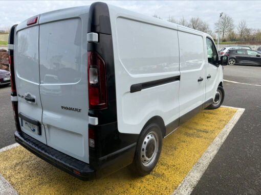 RENAULT TRAFIC III FG L2H1 3T 2.0 BLUE DCI 130CH CONFORT – Image 3